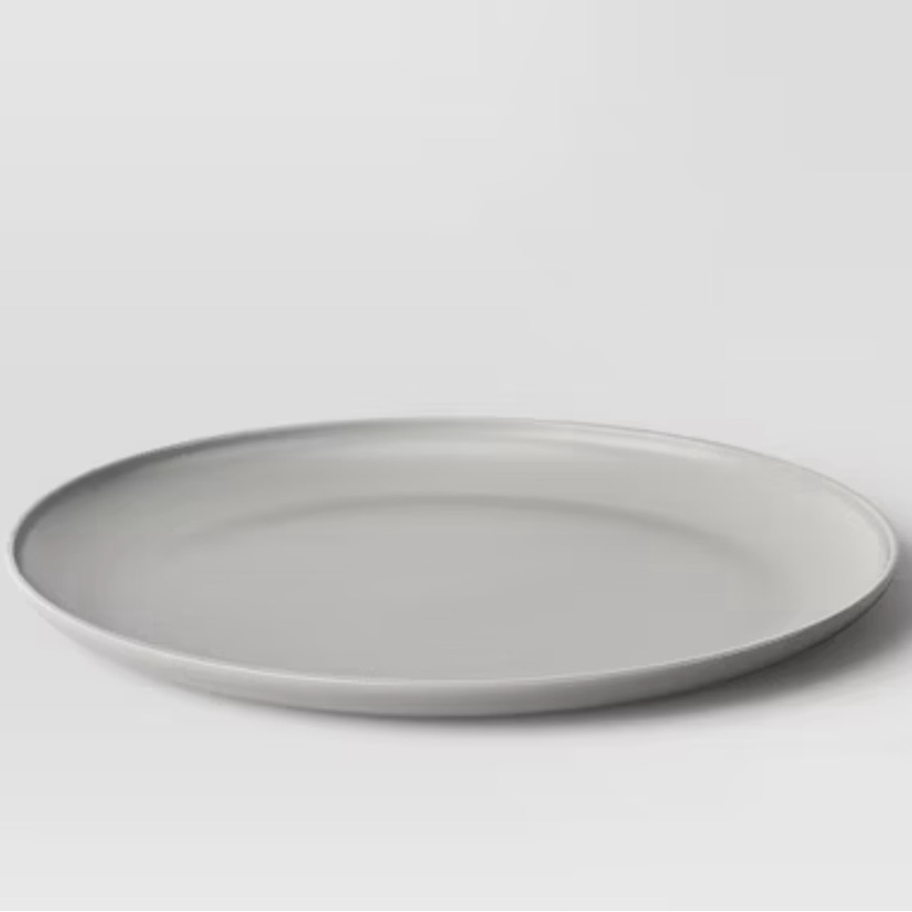 Room Essentials 10.5” Plastic Gray Dinner Plate, Set of 12